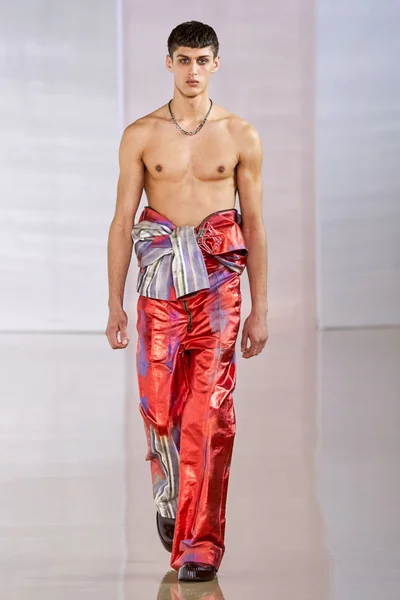 Look 45
